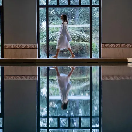 Hyatt Regency Hotel 5*