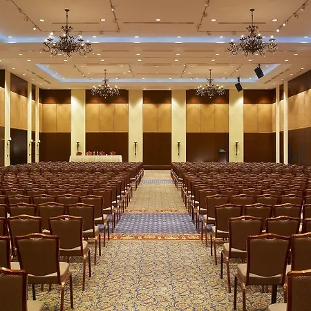 Hyatt Regency 5*