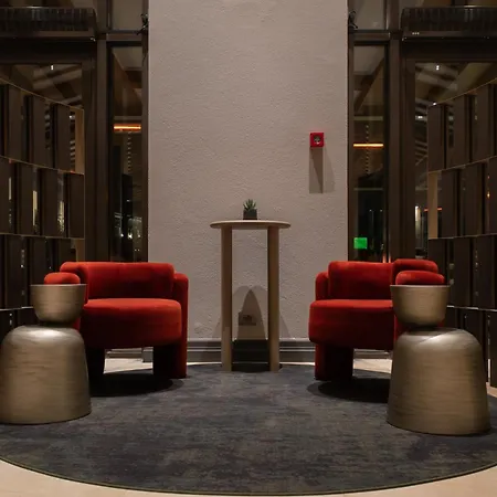 Hyatt Regency 5*